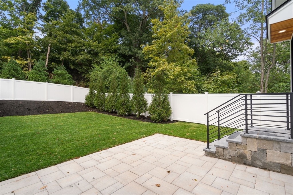 73 Cloverdale Road, Unit 73 Newton, MA 02461 - Photo 34 of 38