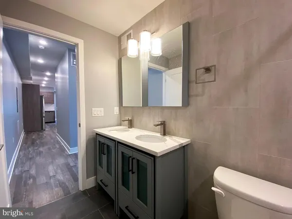 $2,400 | 623 North 36th Street, Unit 1, Philadelphia, PA 19104