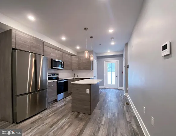 $2,400 | 623 North 36th Street, Unit 1, Philadelphia, PA 19104