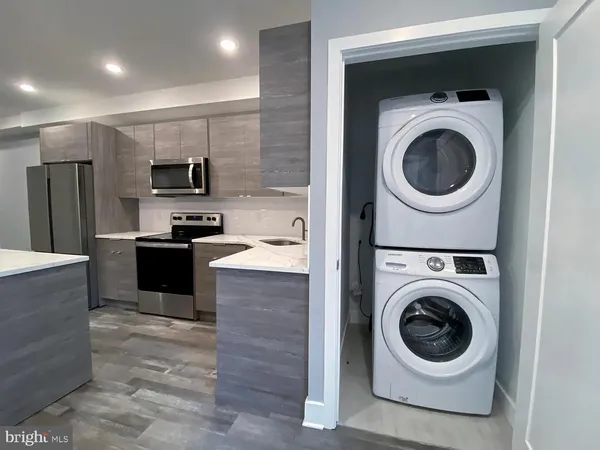 $2,400 | 623 North 36th Street, Unit 1, Philadelphia, PA 19104