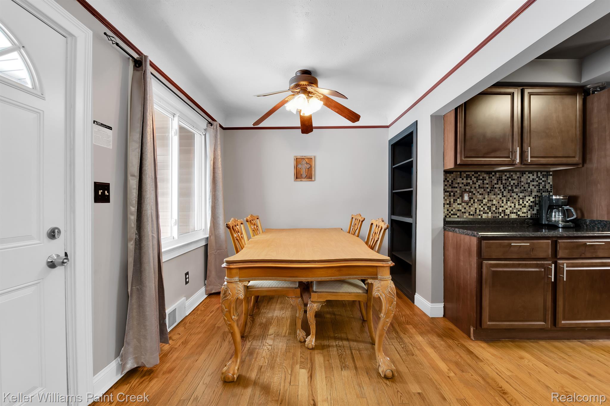 136 Terry Avenue Rochester, MI 48307 - Photo 9 of 31 Gallery Image 9
