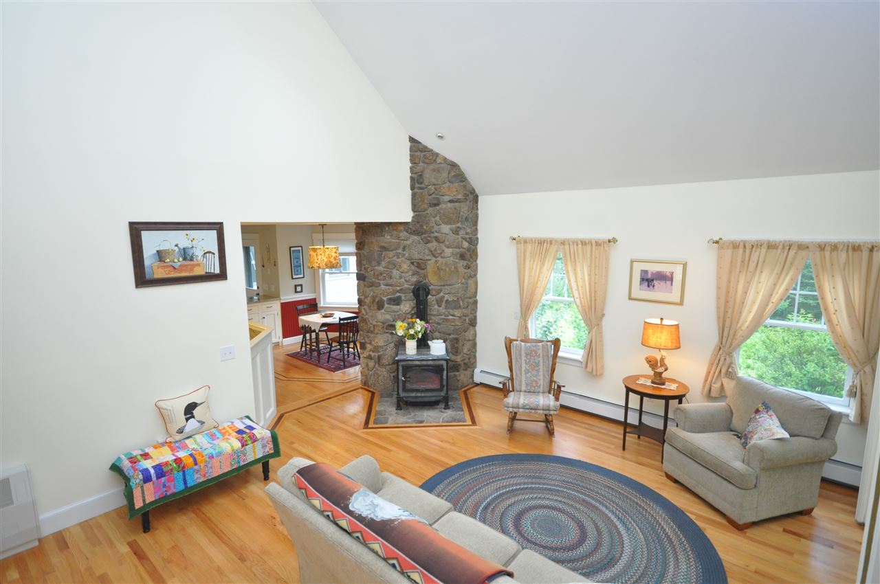 1114 Washburn Road Alexandria, NH 03222 - Photo 4 of 40