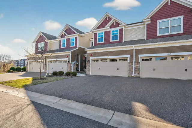 $475,000 | 7265 Zircon Court North, Maple Grove, MN 55311