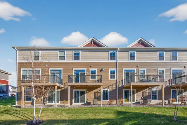 $475,000 | 7265 Zircon Court North, Maple Grove, MN 55311