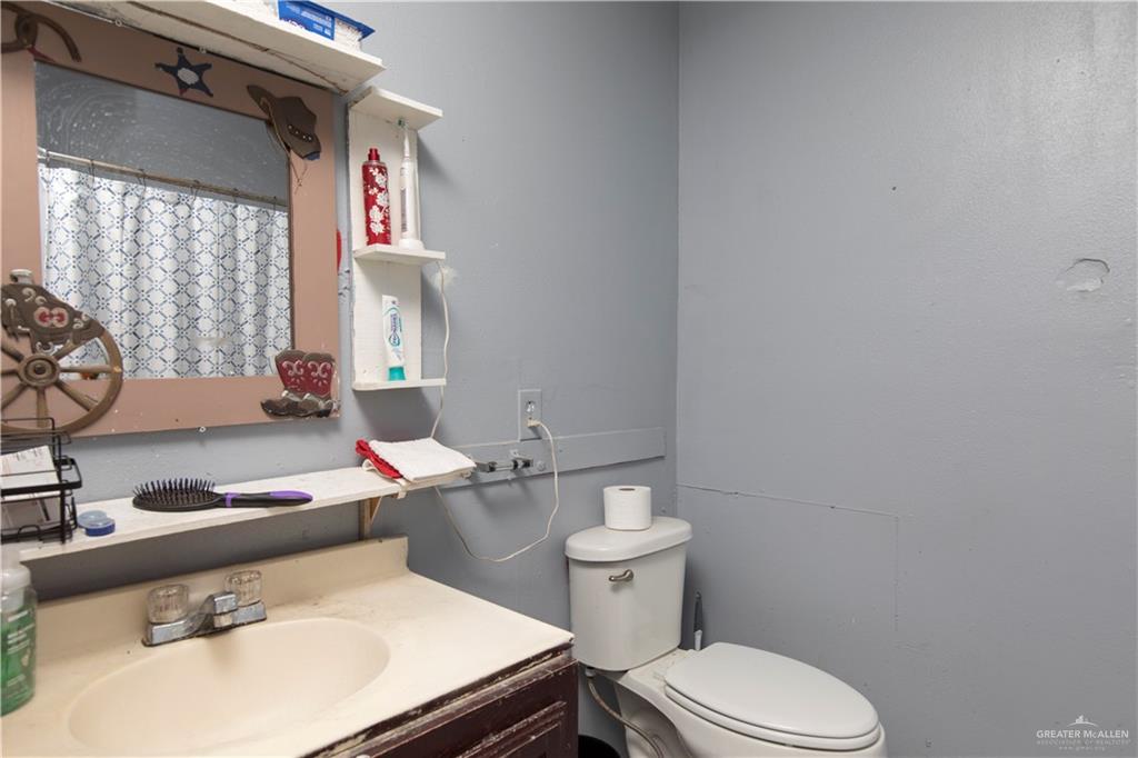 21204 North Skinner Road Edinburg, TX 78542 - Photo 7 of 16