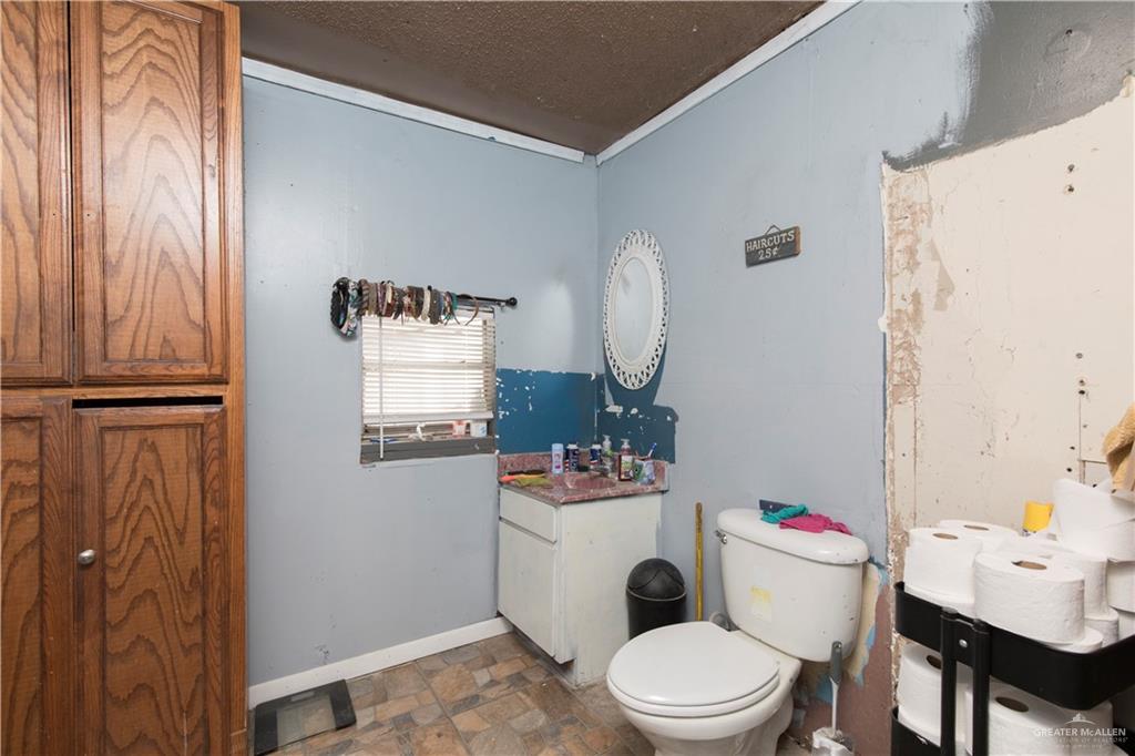 21204 North Skinner Road Edinburg, TX 78542 - Photo 9 of 16