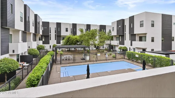 $2,700 | 325 East Coronado Road, Unit 8, Phoenix, AZ 85004