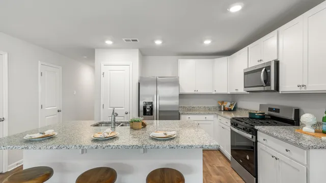 $326,860 | 918 Long Blf Road, Summerville, SC 29486