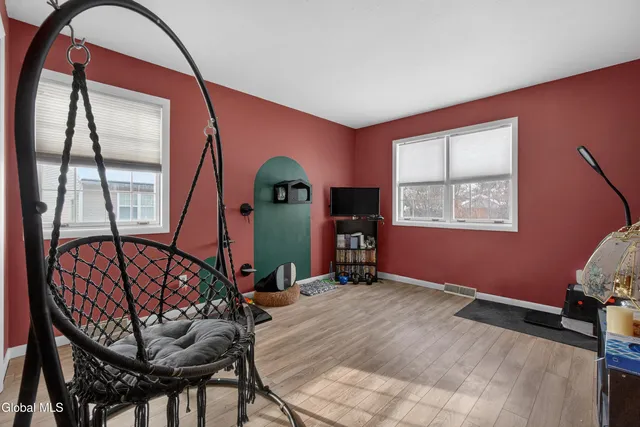 $224,900 | 7 Cindy Way, Cohoes, NY 12047