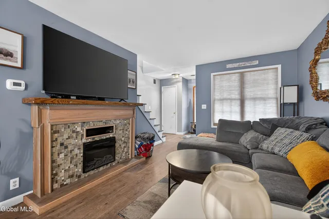 $224,900 | 7 Cindy Way, Cohoes, NY 12047