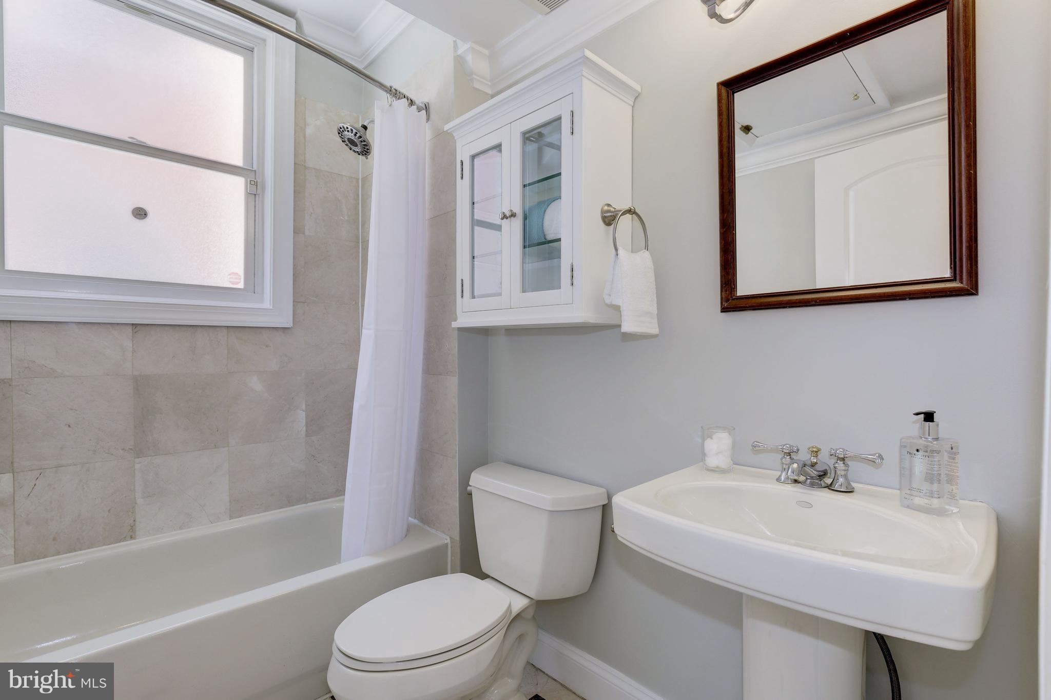 1832 Calvert Street Northwest, Unit 3 Washington, DC 20009 - Photo 18 of 29 Full Bath