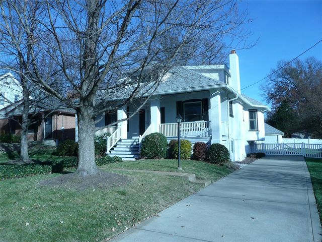 $430,000 | 1724 Boneta Avenue, St. Louis, MO 63117