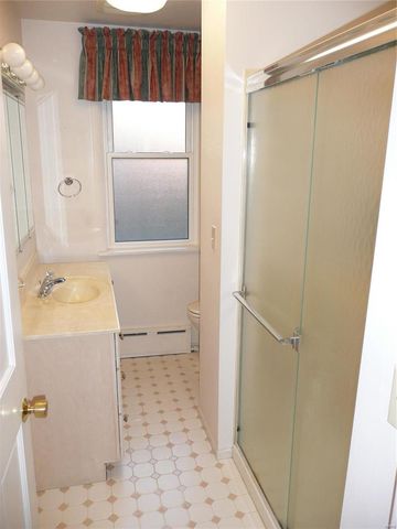 $430,000 | 1724 Boneta Avenue, St. Louis, MO 63117