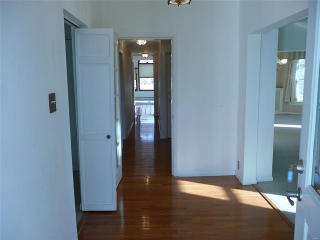 $430,000 | 1724 Boneta Avenue, St. Louis, MO 63117