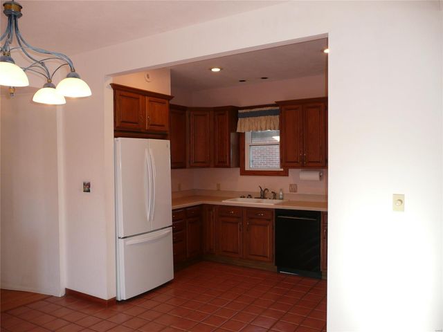 $430,000 | 1724 Boneta Avenue, St. Louis, MO 63117