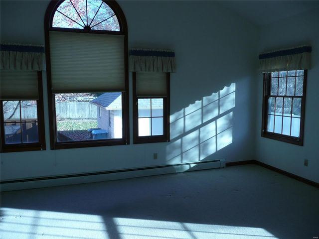 $430,000 | 1724 Boneta Avenue, St. Louis, MO 63117