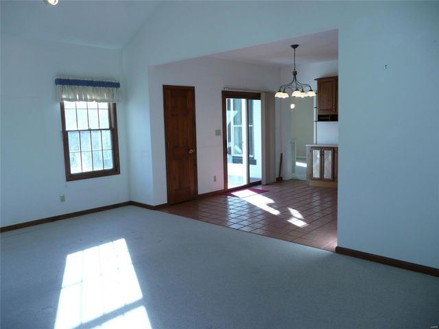 $430,000 | 1724 Boneta Avenue, St. Louis, MO 63117