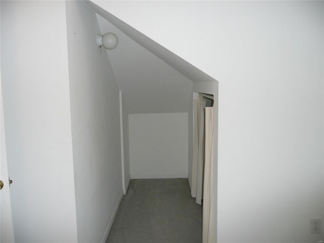 $430,000 | 1724 Boneta Avenue, St. Louis, MO 63117