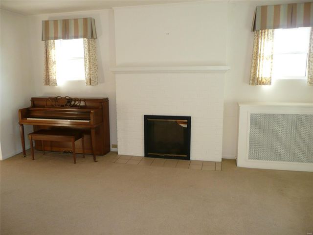 $430,000 | 1724 Boneta Avenue, St. Louis, MO 63117