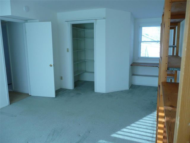 $430,000 | 1724 Boneta Avenue, St. Louis, MO 63117