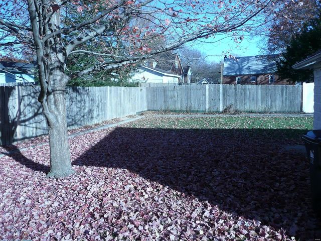 $430,000 | 1724 Boneta Avenue, St. Louis, MO 63117