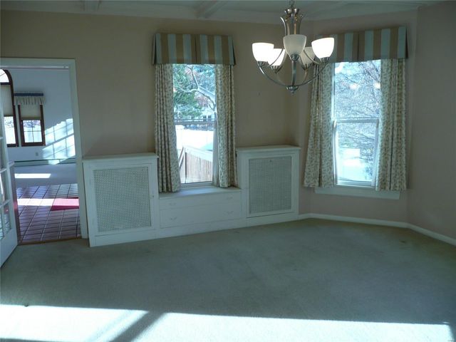 $430,000 | 1724 Boneta Avenue, St. Louis, MO 63117