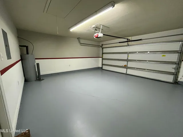 $1,800 | 10604 Roundhill Drive, Gulfport, MS 39503