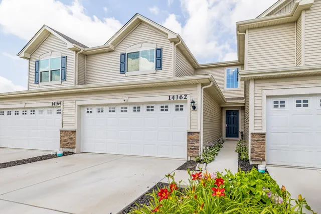 $271,900 | 14162 Magnolia Street, Cedar Lake, IN 46303