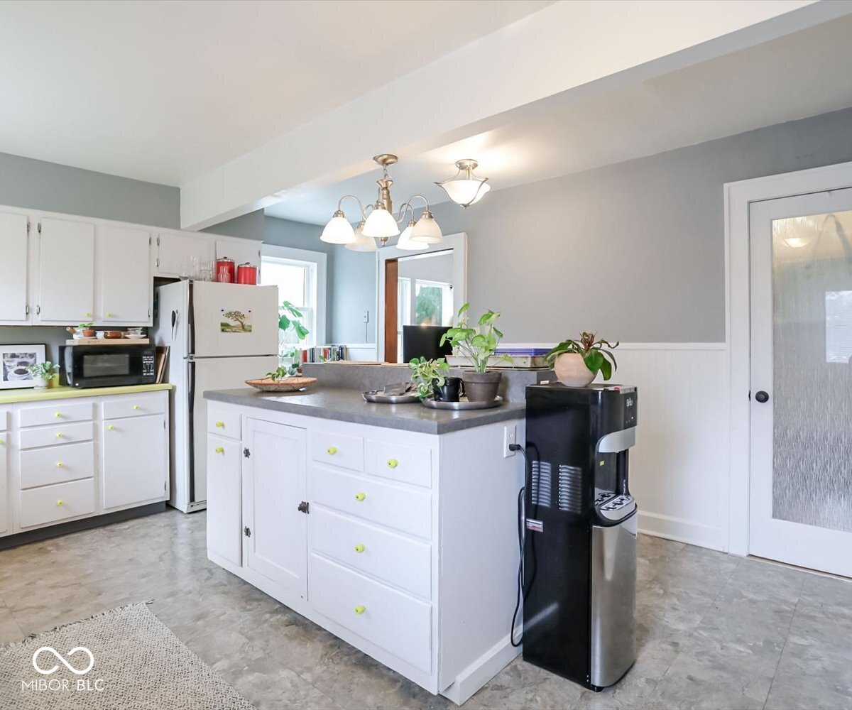 626 South Mitchell Street Bloomington, IN 47401 - Photo 13 of 41