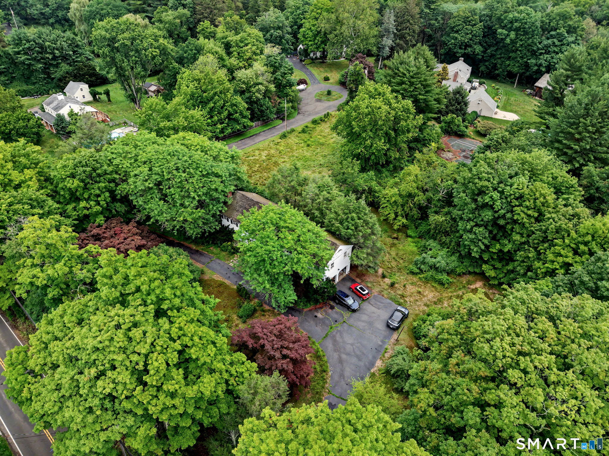 2514 Redding Road Fairfield, CT 06824 - Photo 5 of 33