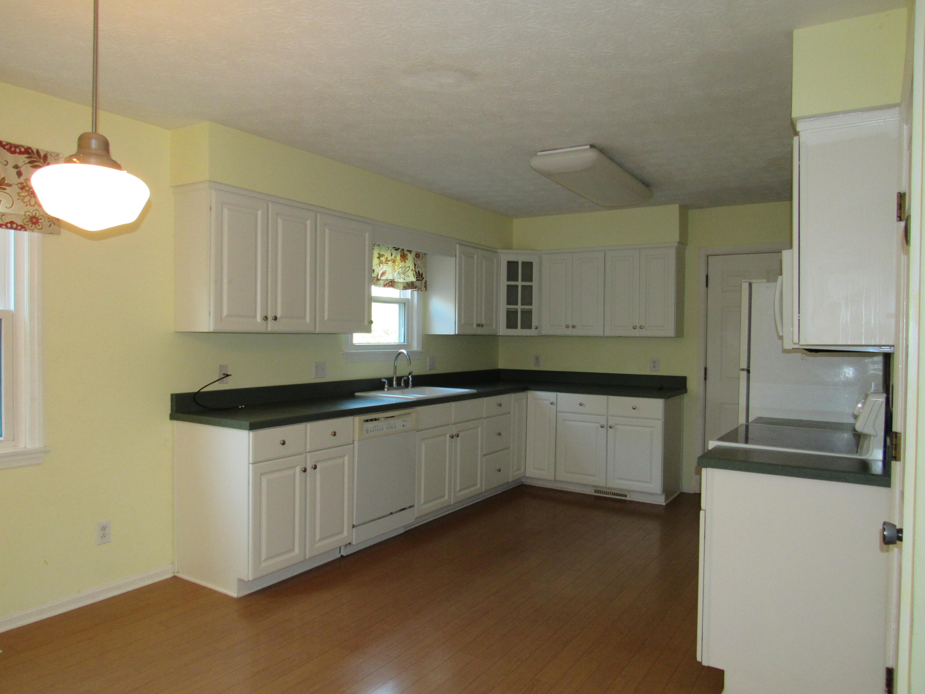1224 Apollo Avenue Springfield, OH 45503 - Photo 7 of 32