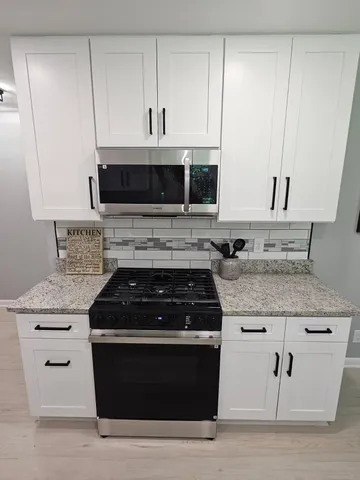 $379,900 | 233 Inlet Shore Drive, Delavan, WI 53115