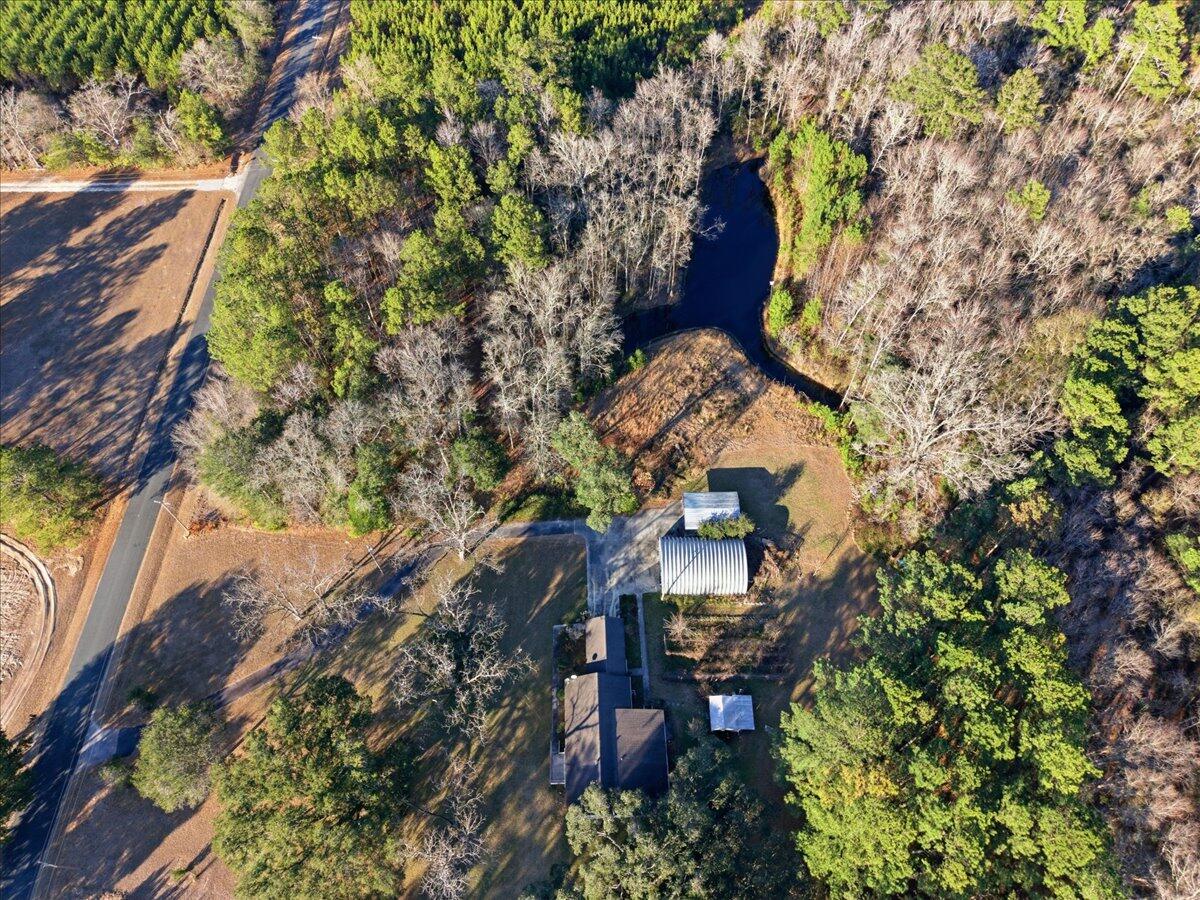1613 Cavanaugh Road Walterboro, SC 29488 - Photo 2 of 37 IMG_0032