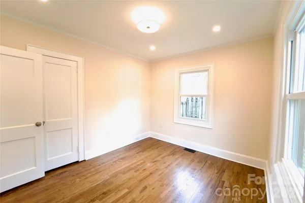 $2,250 | 2128 Jackson Street, Wilmington, NC 28401