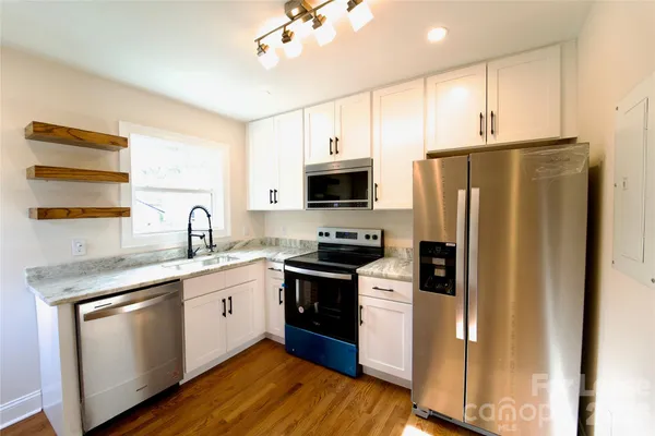 $2,250 | 2128 Jackson Street, Wilmington, NC 28401