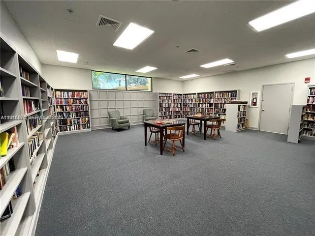 $2,100 | 1057 Northwest 88th Avenue, Unit D91, Plantation, FL 33322