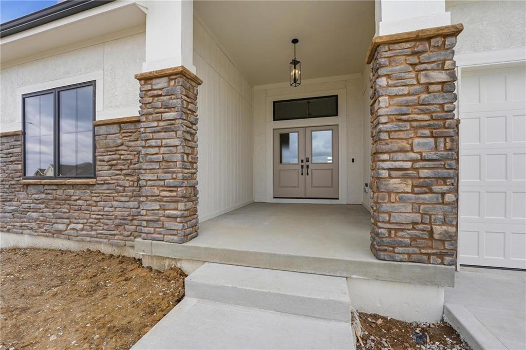 10503 North Liberty Street Kansas City, MO 64155 - Photo 4 of 51
