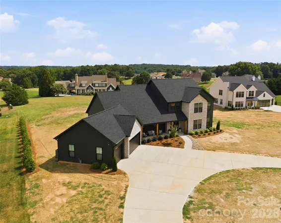 $1,025,000 | 1055 Hidden Meadows Drive, Mooresville, NC 28115