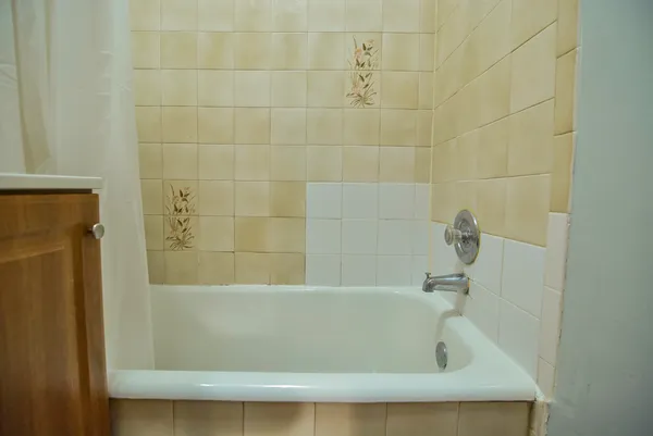 $1,295 | 4515 North Malden Street, Unit 1B, Chicago, IL 60640