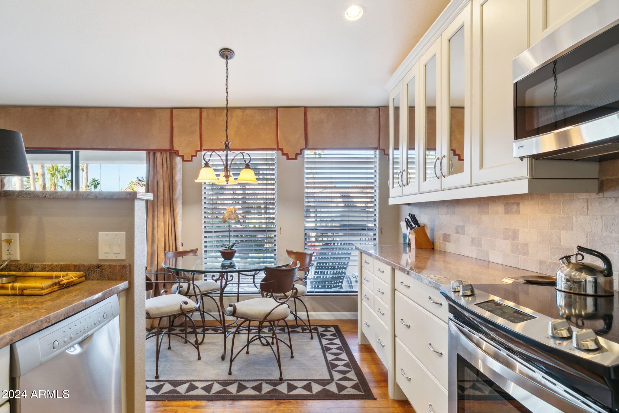 9707 East Mountain View Road, Unit 2438 Scottsdale, AZ 85258 - Photo 12 of 22 Kitchen