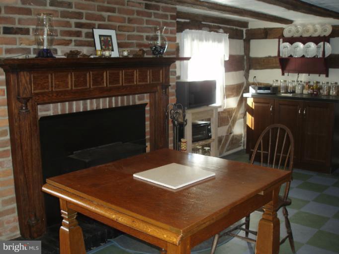 271 Barnhart Road Westminster, MD 21158 - Photo 3 of 29 Kitchen