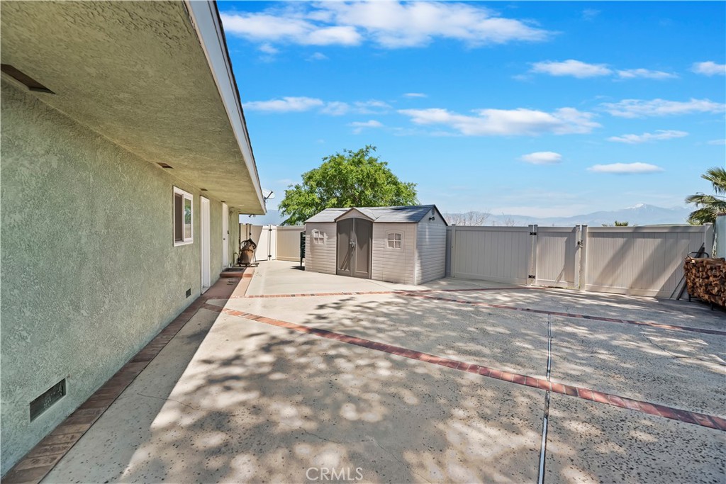 23247 Townsend Drive Grand Terrace, CA 92313 - Photo 4 of 51