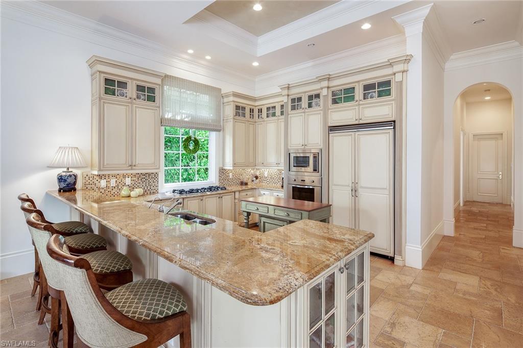 2199 Miramonte Way Naples, FL 34105 - Photo 8 of 30 Gallery Image 8