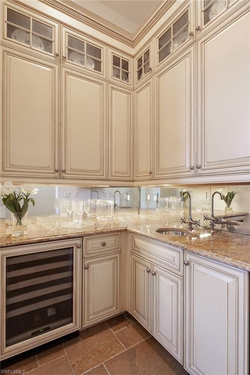 2199 Miramonte Way Naples, FL 34105 - Photo 9 of 30 Gallery Image 9