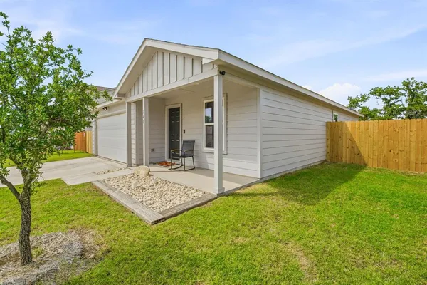 $250,000 | 248 Peace Lily Way, Tolar, TX 76476