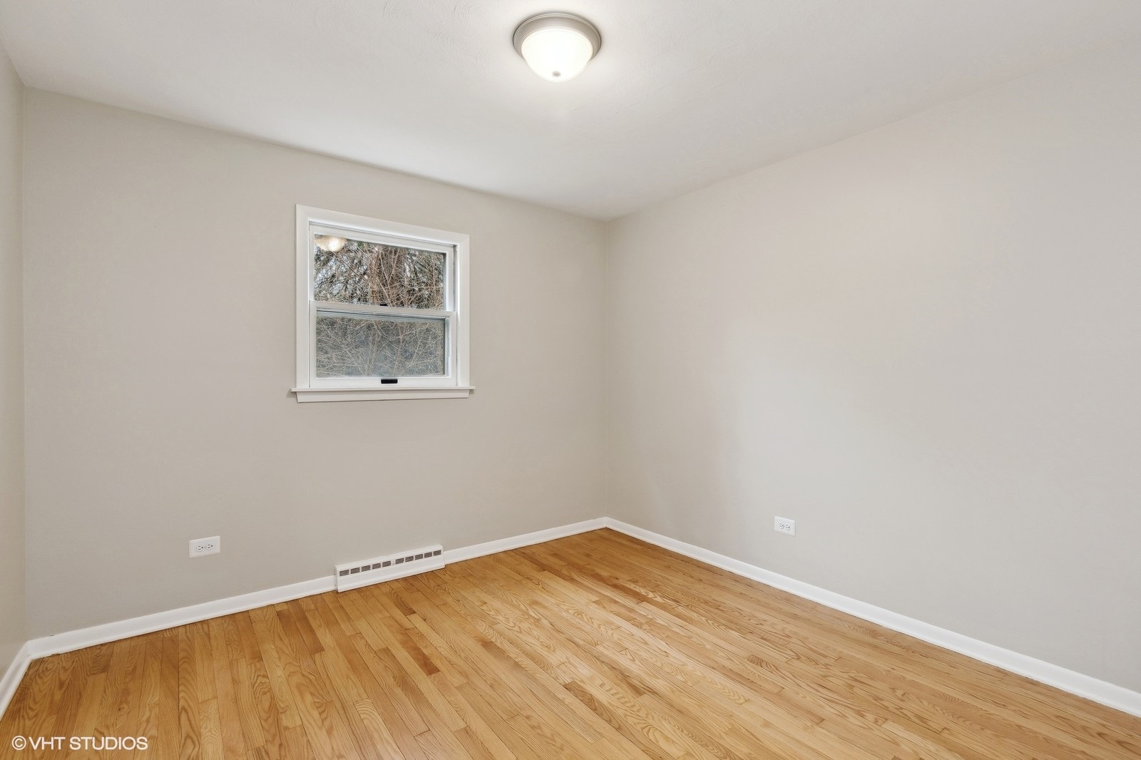 5632 Hanssen Road Gurnee, IL 60031 - Photo 15 of 26 Gallery Image 15