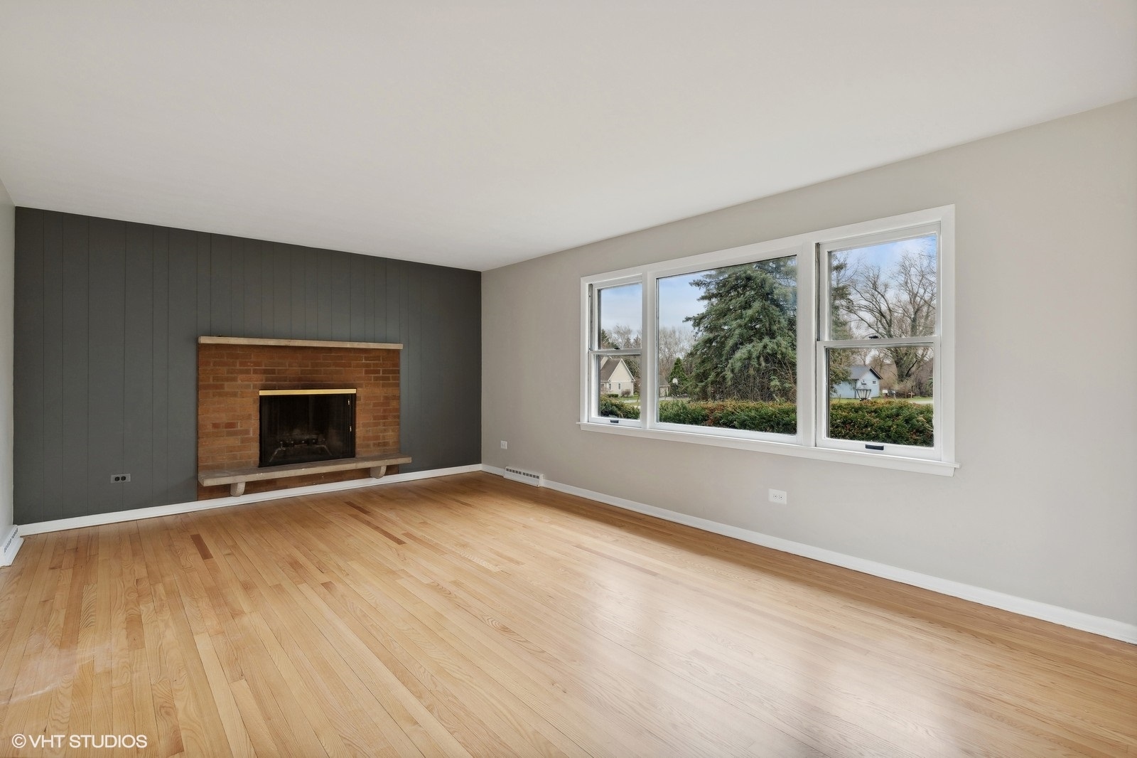 5632 Hanssen Road Gurnee, IL 60031 - Photo 10 of 26 Gallery Image 10