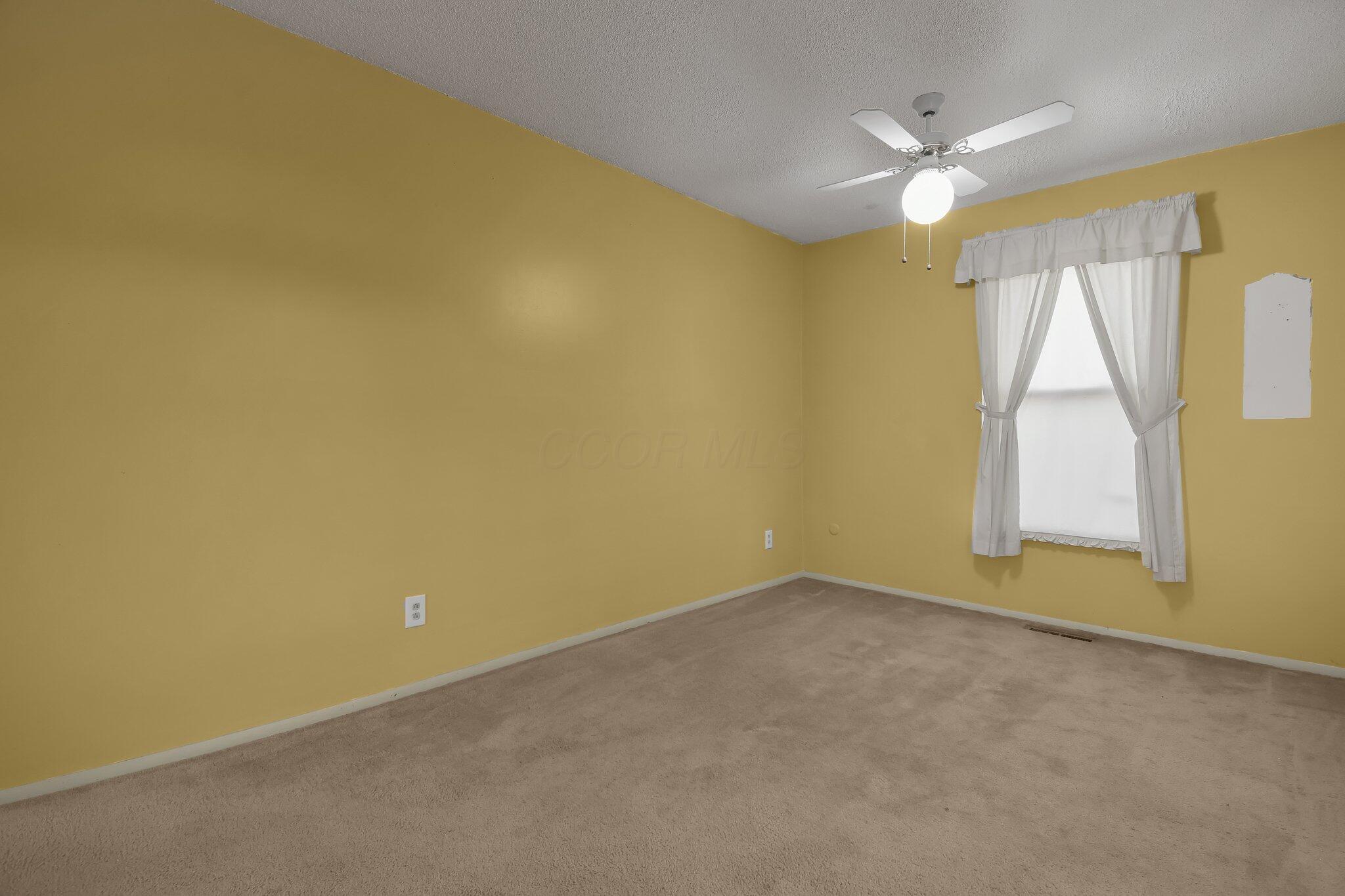 1607 McNaughten Road Columbus, OH 43232 - Photo 14 of 38 16-web-or-mls-1607-mcnaughten-rd