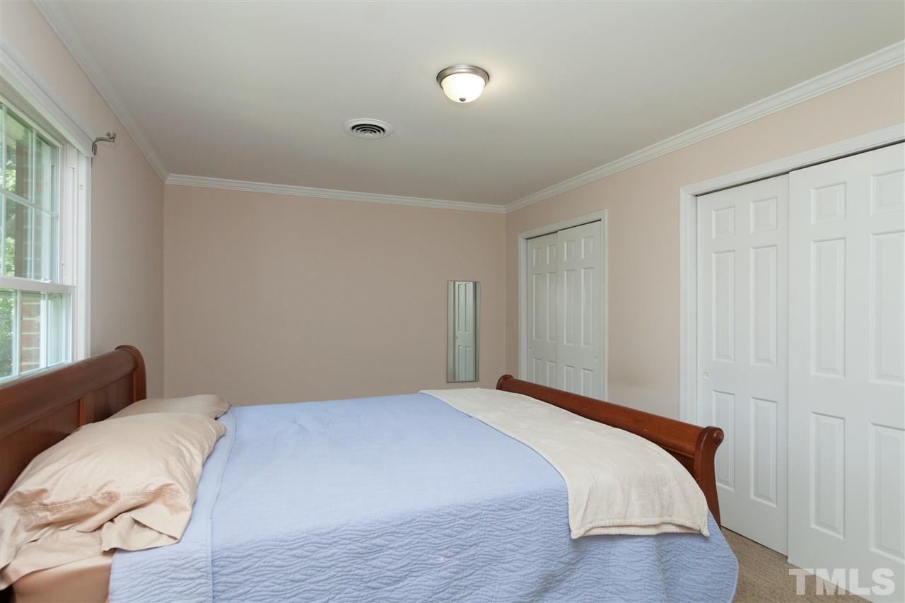 1324 Kintyre Circle Raleigh, NC 27612 - Photo 19 of 25 Gallery Image 19