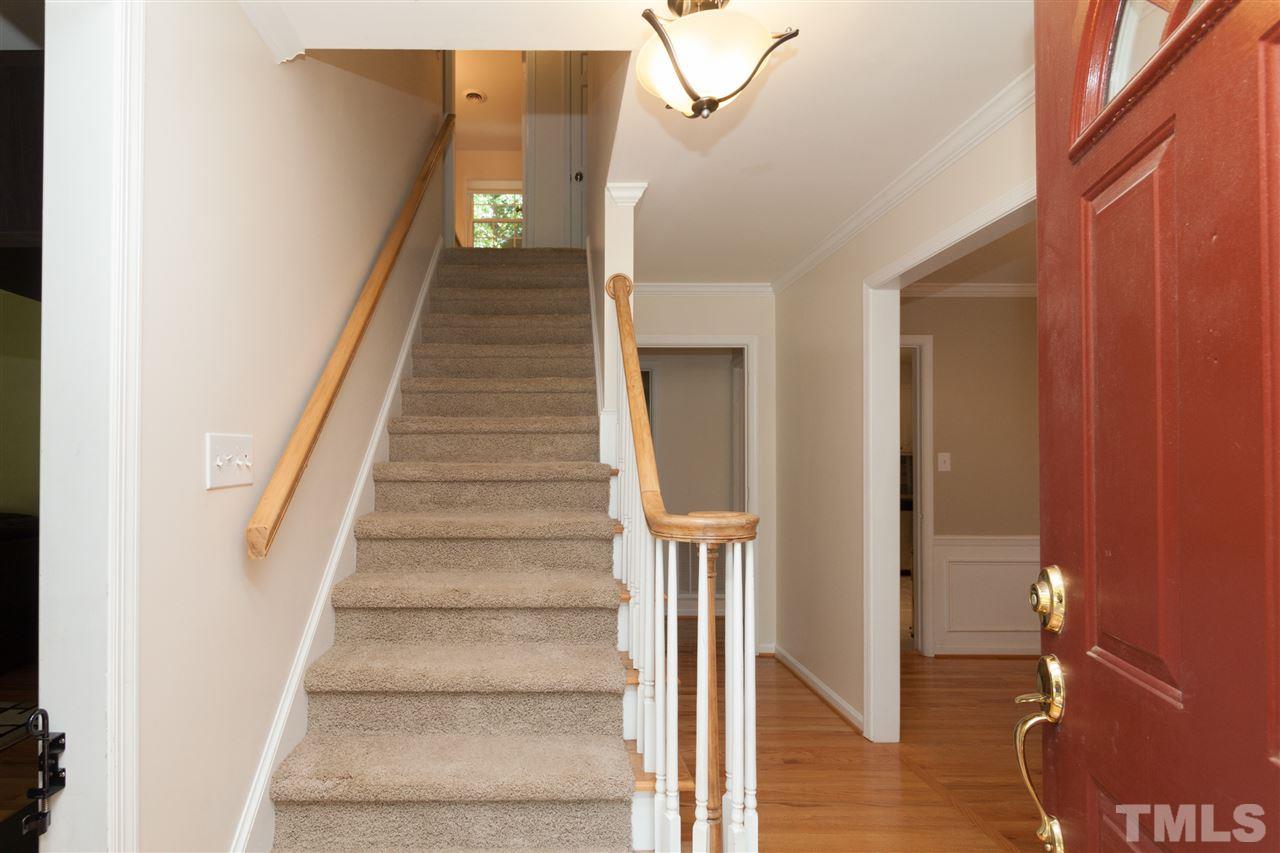 1324 Kintyre Circle Raleigh, NC 27612 - Photo 4 of 25 Gallery Image 4